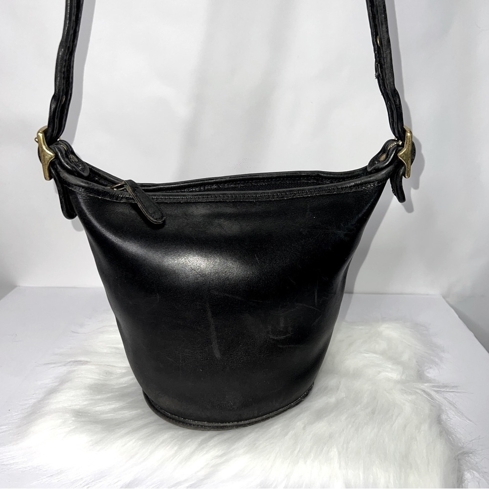 VINTAGE Y2K Coach Mini Bucket Leather Crossbody Bag
